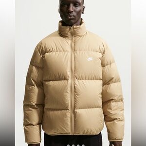 Nike Sportswear Club Men's/Women Therma-FIT Down Puffer Jacket Taupe.Size XS NWT